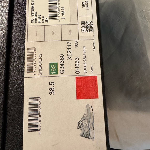 Authentic Chanel ladies sneakers - Picture 7 of 7